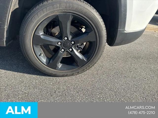 2023 Jeep Grand Cherokee Altitude 4x2