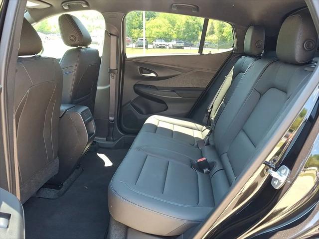 2024 Buick NV Sport Touring FWD