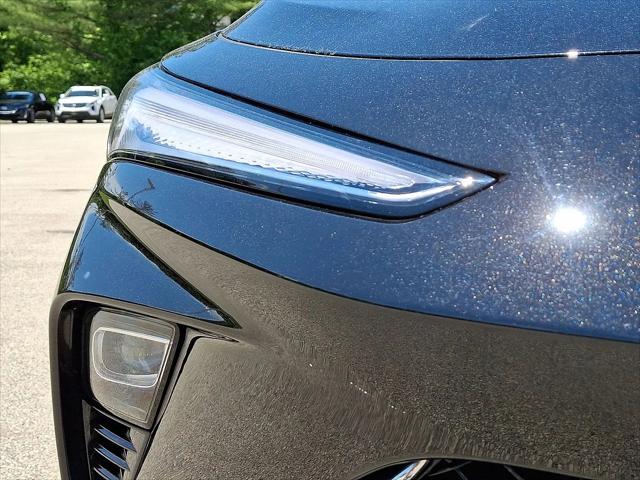2024 Buick NV Sport Touring FWD