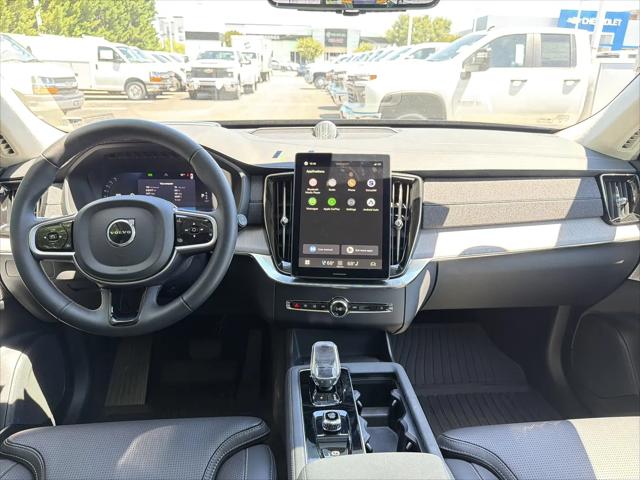 2025 Volvo XC90 B6 Ultra