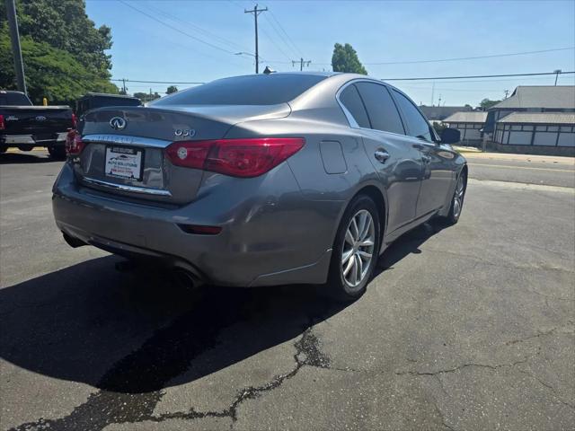 2015 INFINITI Q50 Premium