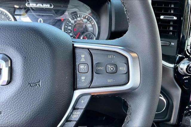 2023 Ram 1500 Big Horn Crew Cab 4x4 5'7" Box