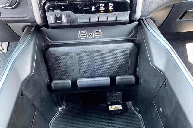 2023 Ram 1500 Big Horn Crew Cab 4x4 5'7" Box