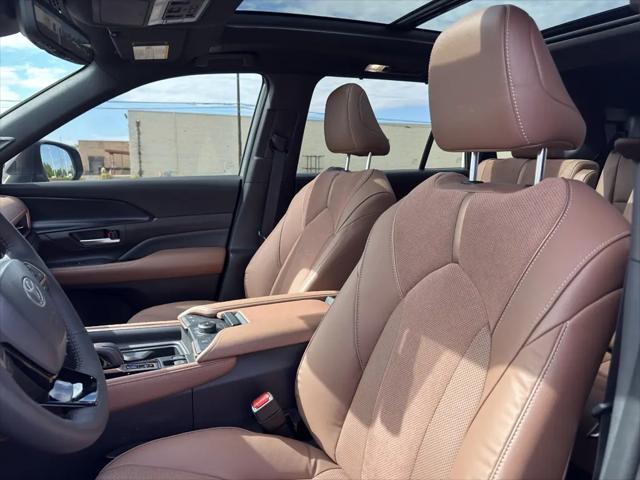 2025 Toyota Grand Highlander Hybrid Platinum MAX