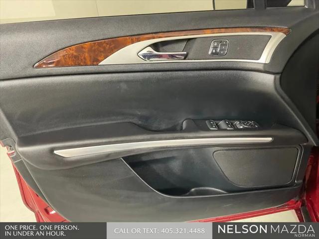 2016 Lincoln MKZ FWD