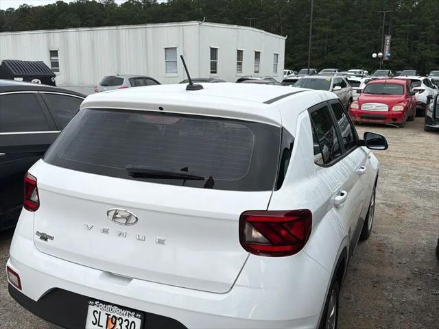 2025 Hyundai Venue SE