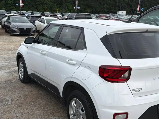 2025 Hyundai Venue SE