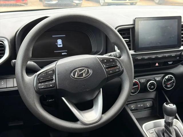 2025 Hyundai Venue SE