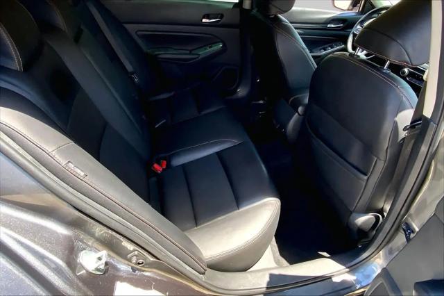 2021 Nissan Altima SR FWD