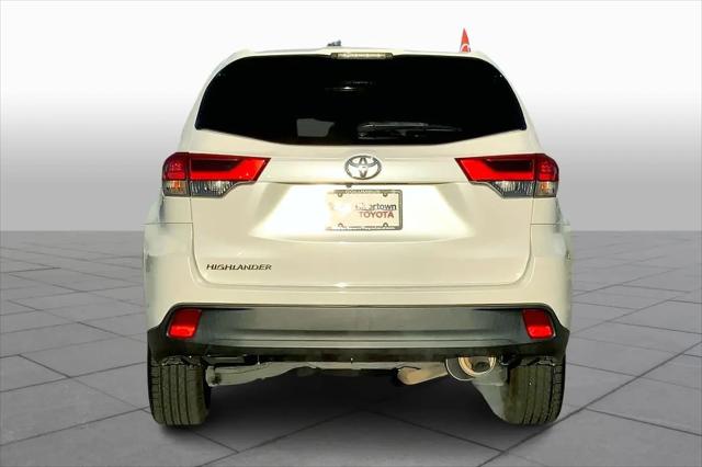 2017 Toyota Highlander LE