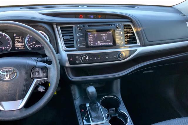 2017 Toyota Highlander LE