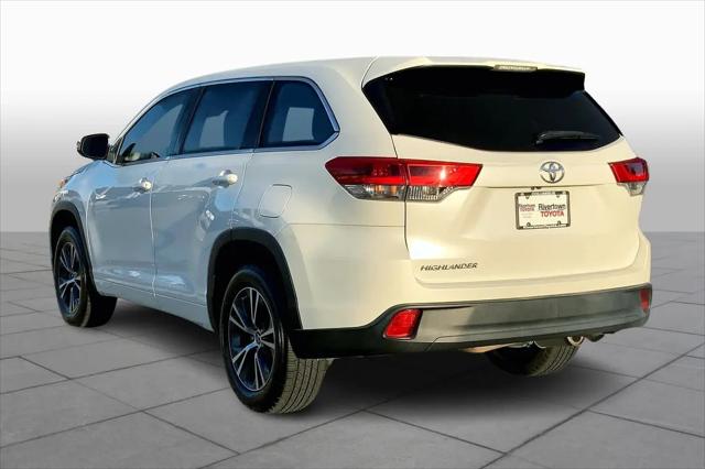 2017 Toyota Highlander LE