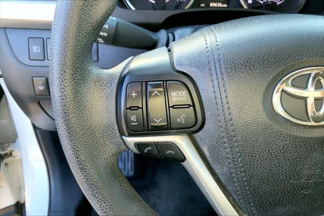 2017 Toyota Highlander LE