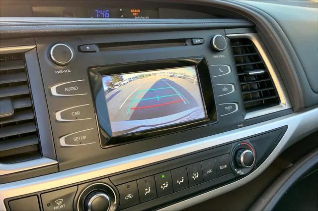 2017 Toyota Highlander LE