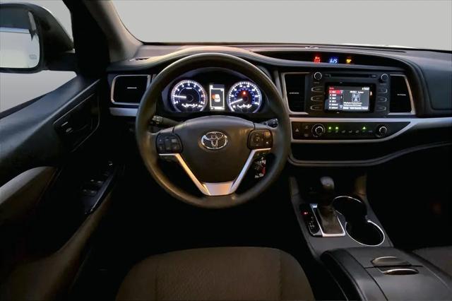 2017 Toyota Highlander LE