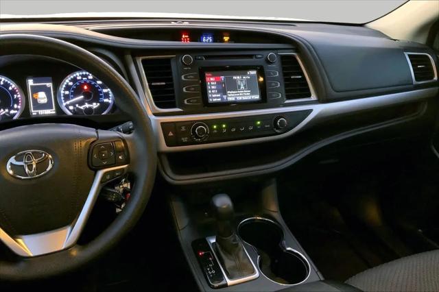 2017 Toyota Highlander LE