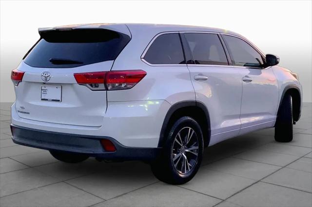 2017 Toyota Highlander LE