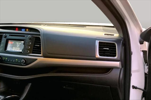 2017 Toyota Highlander LE