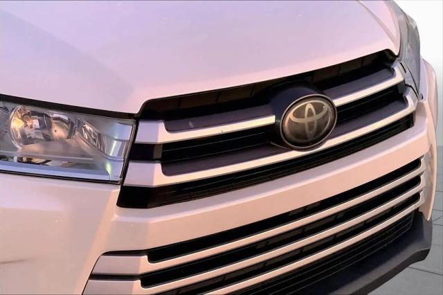 2017 Toyota Highlander LE