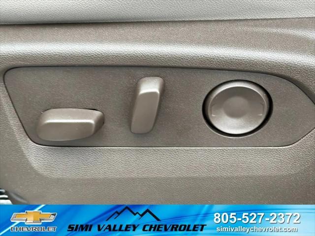 2026 Chevrolet Suburban LT, 4WD