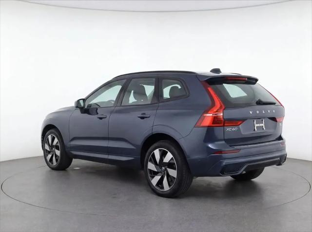 2024 Volvo XC60 Recharge T8 Plus Dark Theme