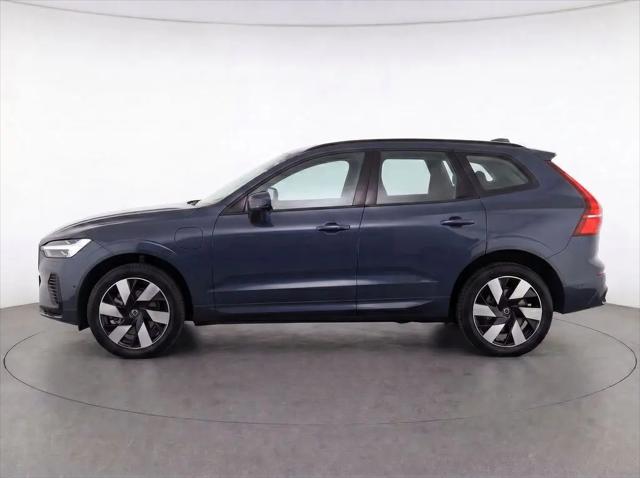 2024 Volvo XC60 Recharge T8 Plus Dark Theme