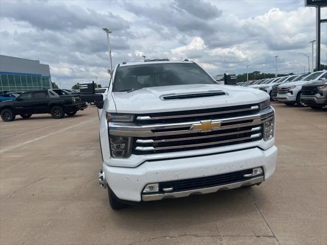 2022 Chevrolet Silverado 3500HD 4WD Crew Cab Long Bed High Country