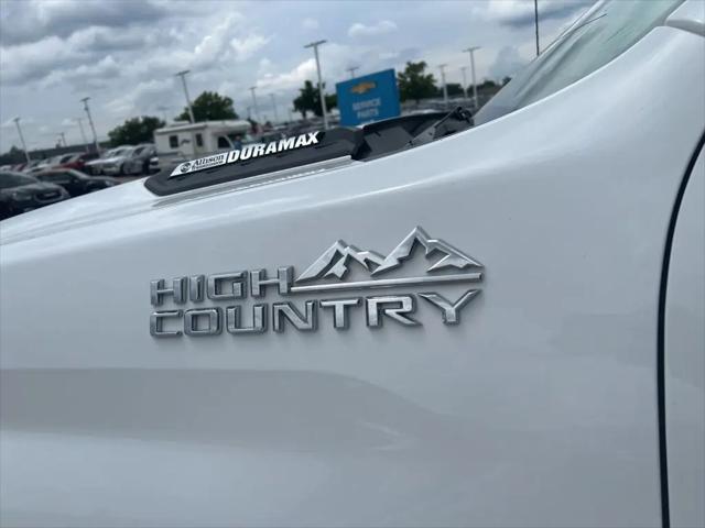 2022 Chevrolet Silverado 3500HD 4WD Crew Cab Long Bed High Country