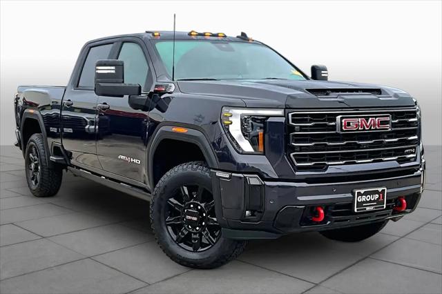 2025 GMC Sierra 2500HD 4WD Crew Cab Standard Bed AT4