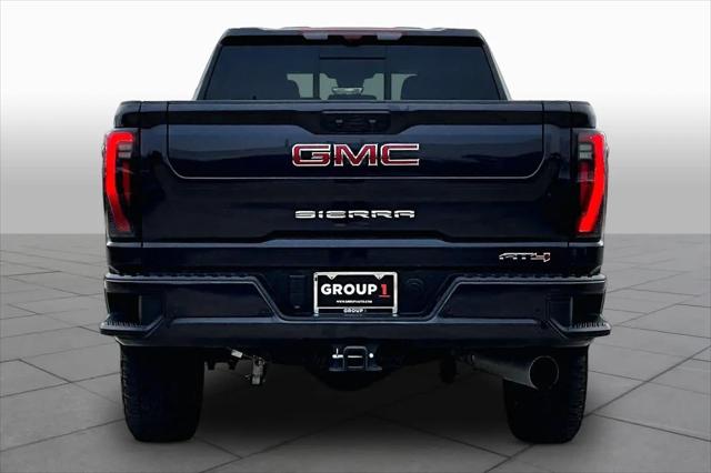 2025 GMC Sierra 2500HD 4WD Crew Cab Standard Bed AT4