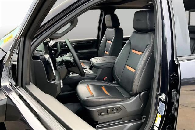 2025 GMC Sierra 2500HD 4WD Crew Cab Standard Bed AT4