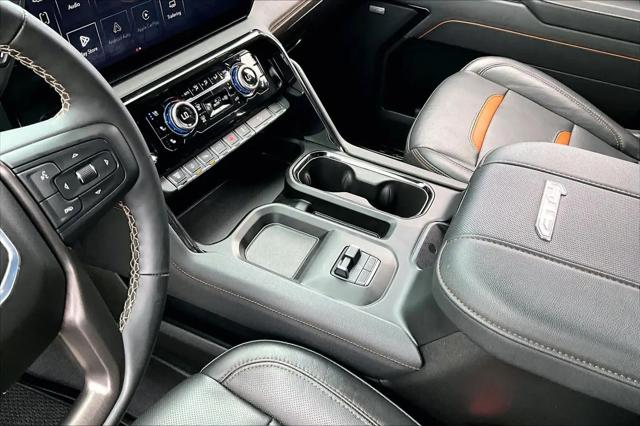 2025 GMC Sierra 2500HD 4WD Crew Cab Standard Bed AT4