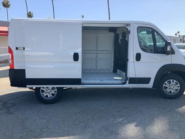 2026 Ram ProMaster Cargo Van SLT Low Roof 136" WB