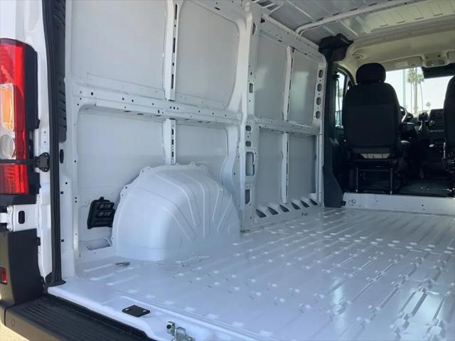 2026 Ram ProMaster Cargo Van SLT Low Roof 136" WB