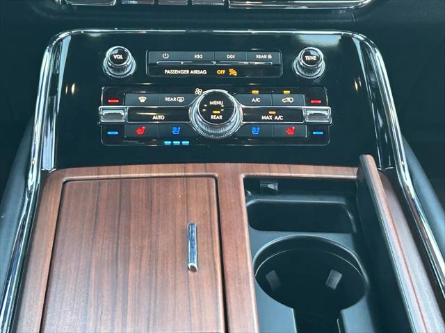 2024 Lincoln Navigator Premiere L