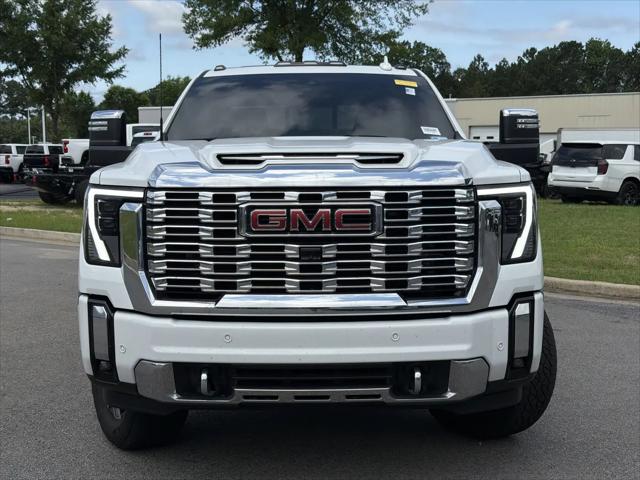 2025 GMC Sierra 2500HD 4WD Crew Cab Standard Bed Denali