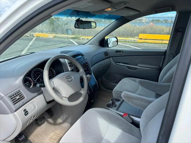 2010 Toyota Sienna CE