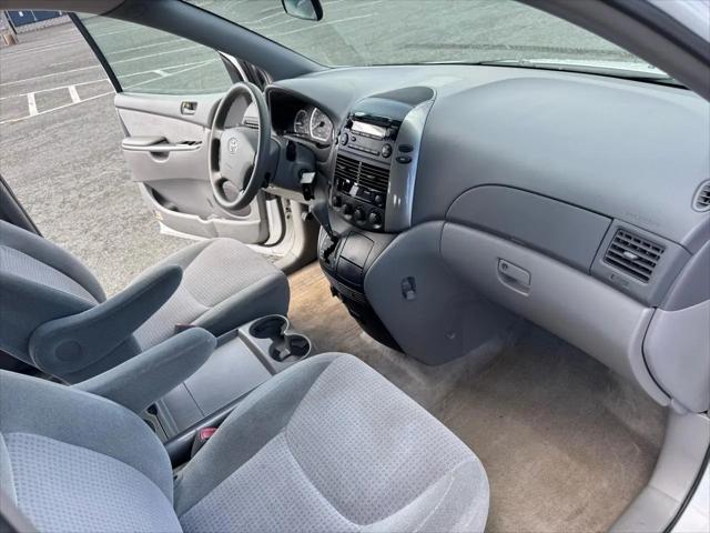 2010 Toyota Sienna CE
