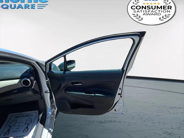 2020 Nissan Versa SV Xtronic CVT