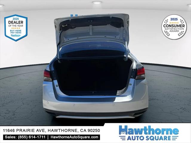 2020 Nissan Versa SV Xtronic CVT