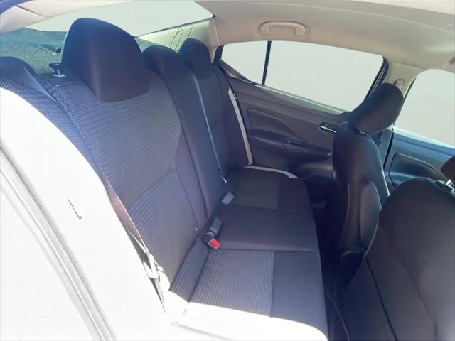 2020 Nissan Versa SV Xtronic CVT