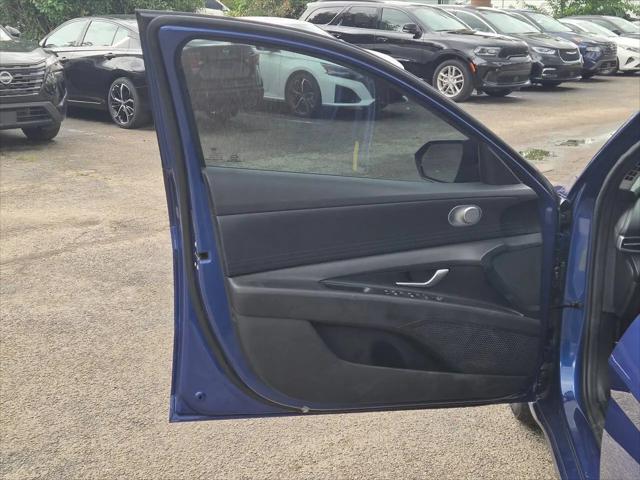 2022 Hyundai Elantra SEL