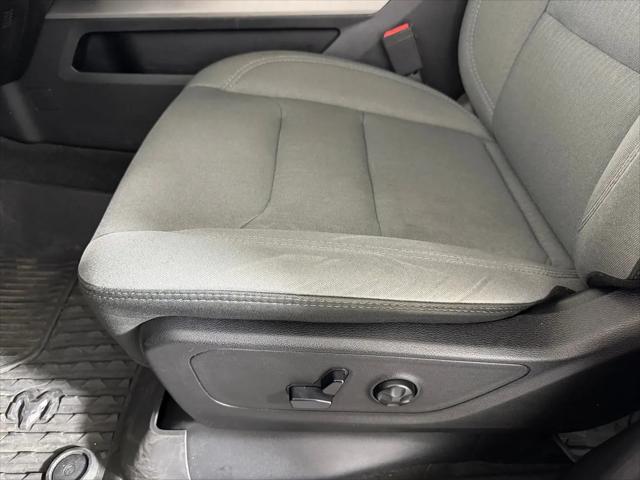 2020 Ram 1500 Big Horn Crew Cab 4x4 6'4" Box