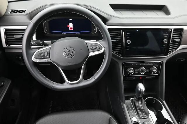 2023 Volkswagen Atlas 3.6L V6 SE w/Technology