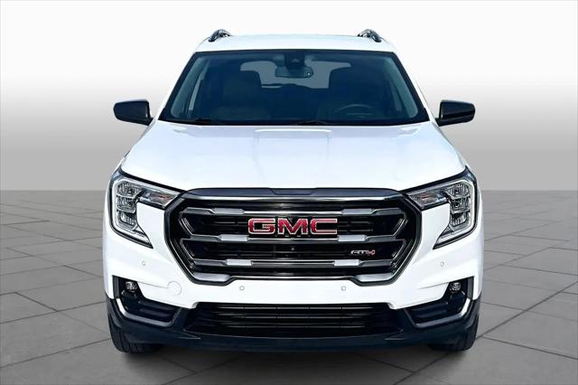 2024 GMC Terrain AWD AT4
