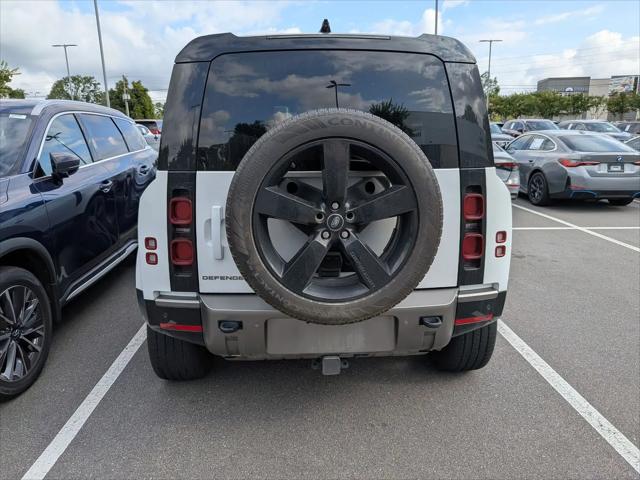 2024 Land Rover Defender 110 P400 X-Dynamic SE