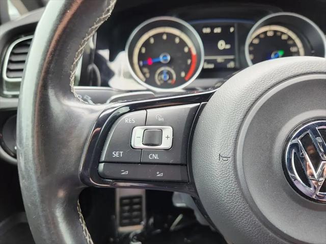 2016 Volkswagen Golf R 4-Door