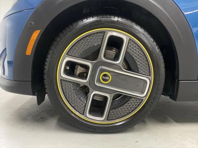 2024 MINI SE Hardtop Cooper