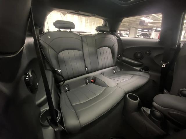 2024 MINI SE Hardtop Cooper