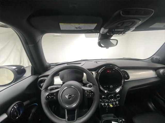 2024 MINI SE Hardtop Cooper